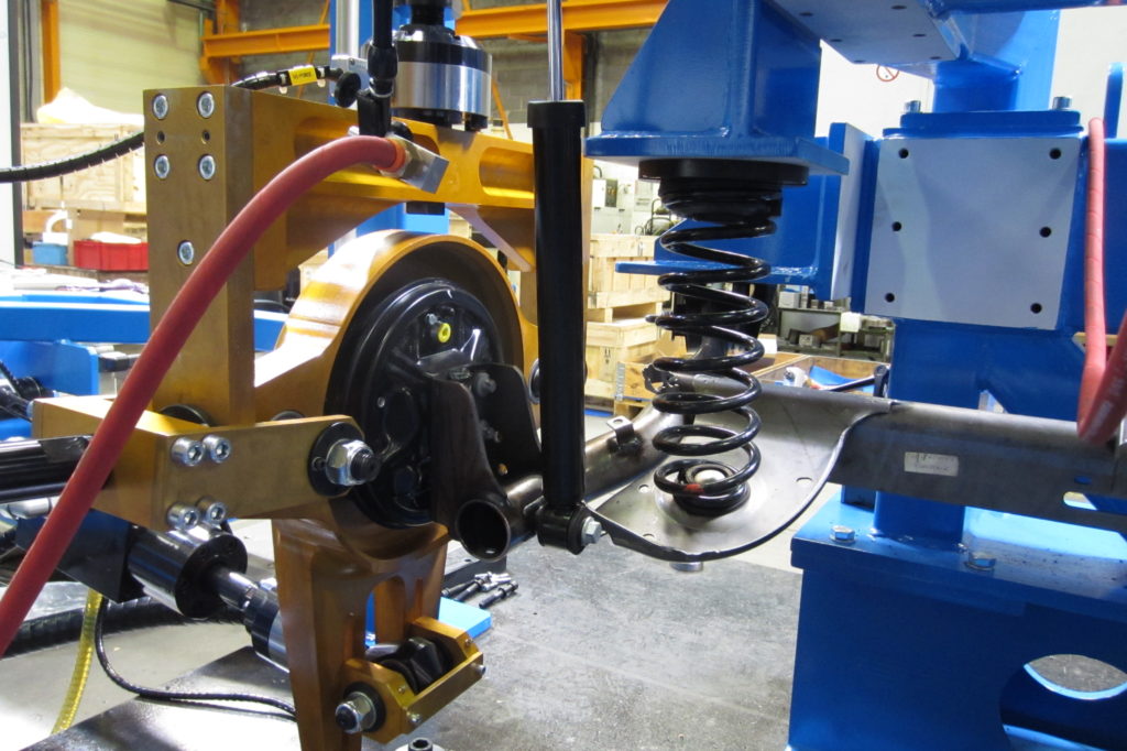 Automobile sub-frames and components testing solutions - Servo hydraulics - Quiri